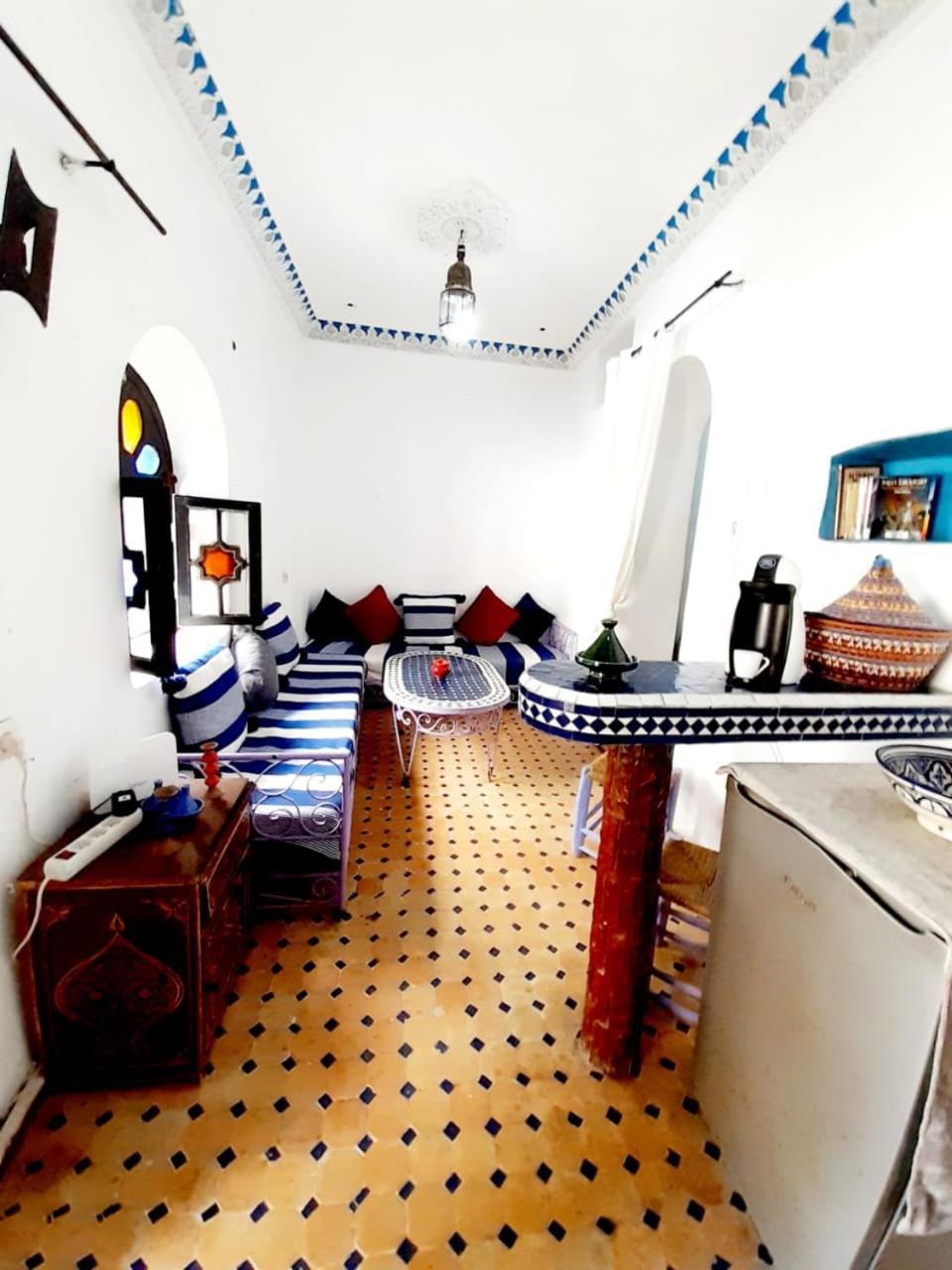 Dar Imran Apartment Есувейра Екстериор снимка