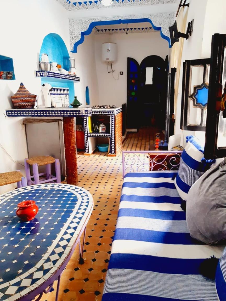 Dar Imran Apartment Есувейра Екстериор снимка
