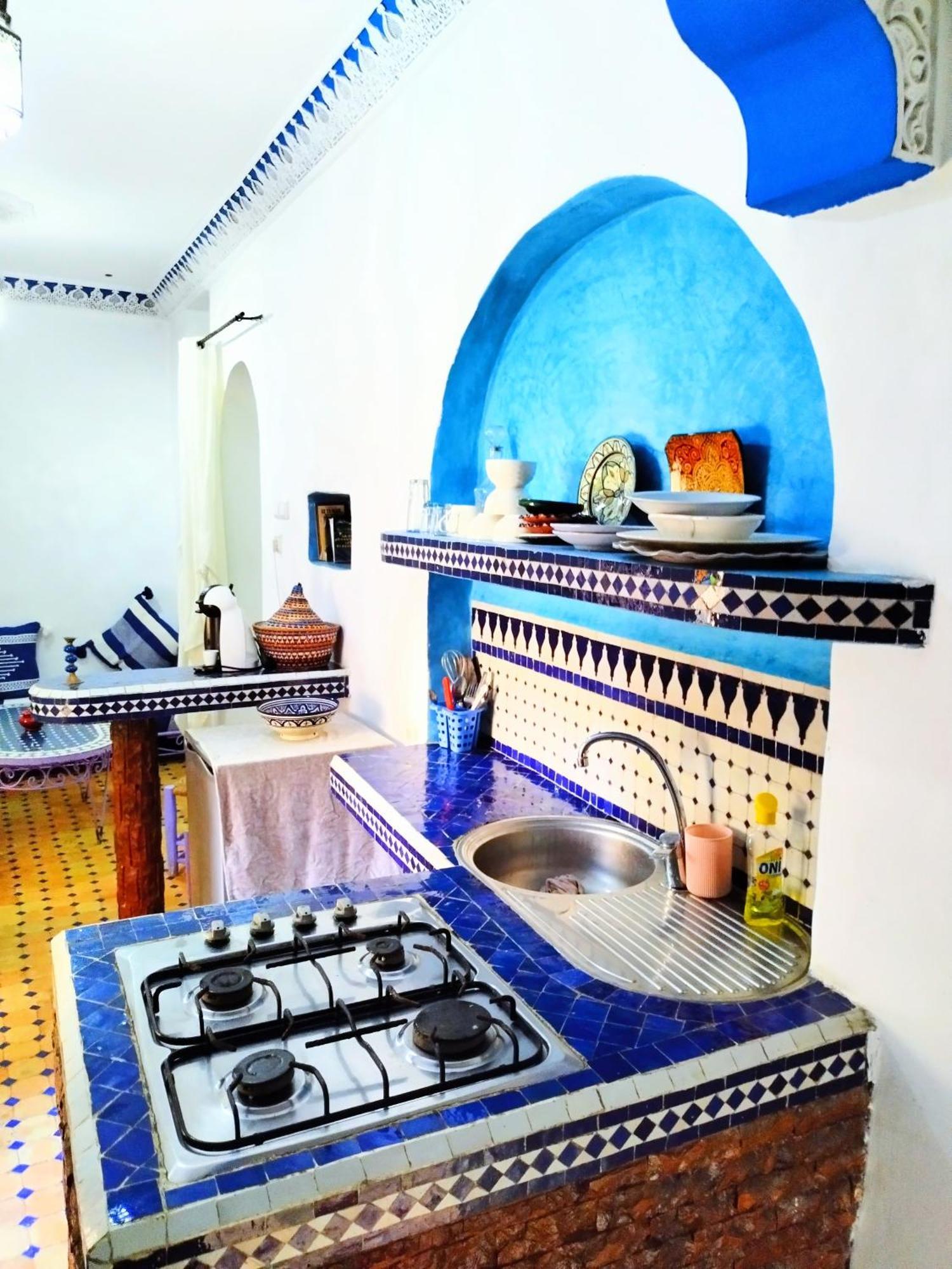 Dar Imran Apartment Есувейра Екстериор снимка